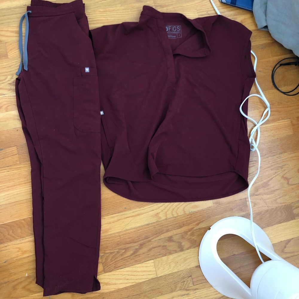 Figs scrubs set
